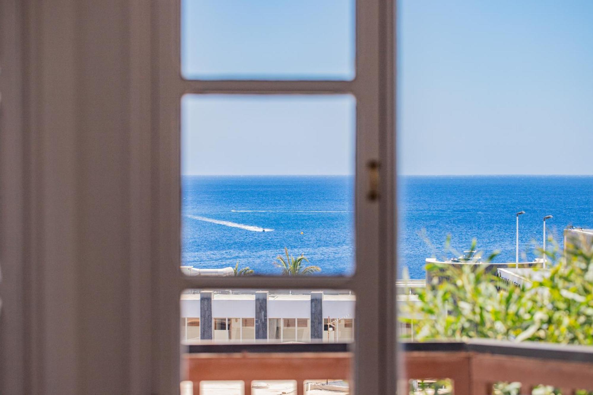 Appartement Penthouse Ocean View Puerto Del Carmen à Puerto del Carmen  Extérieur photo
